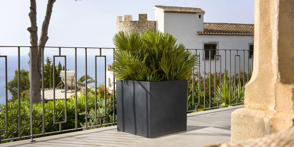 Mobile planters: flexible and stylish greenery | Pottery Pots