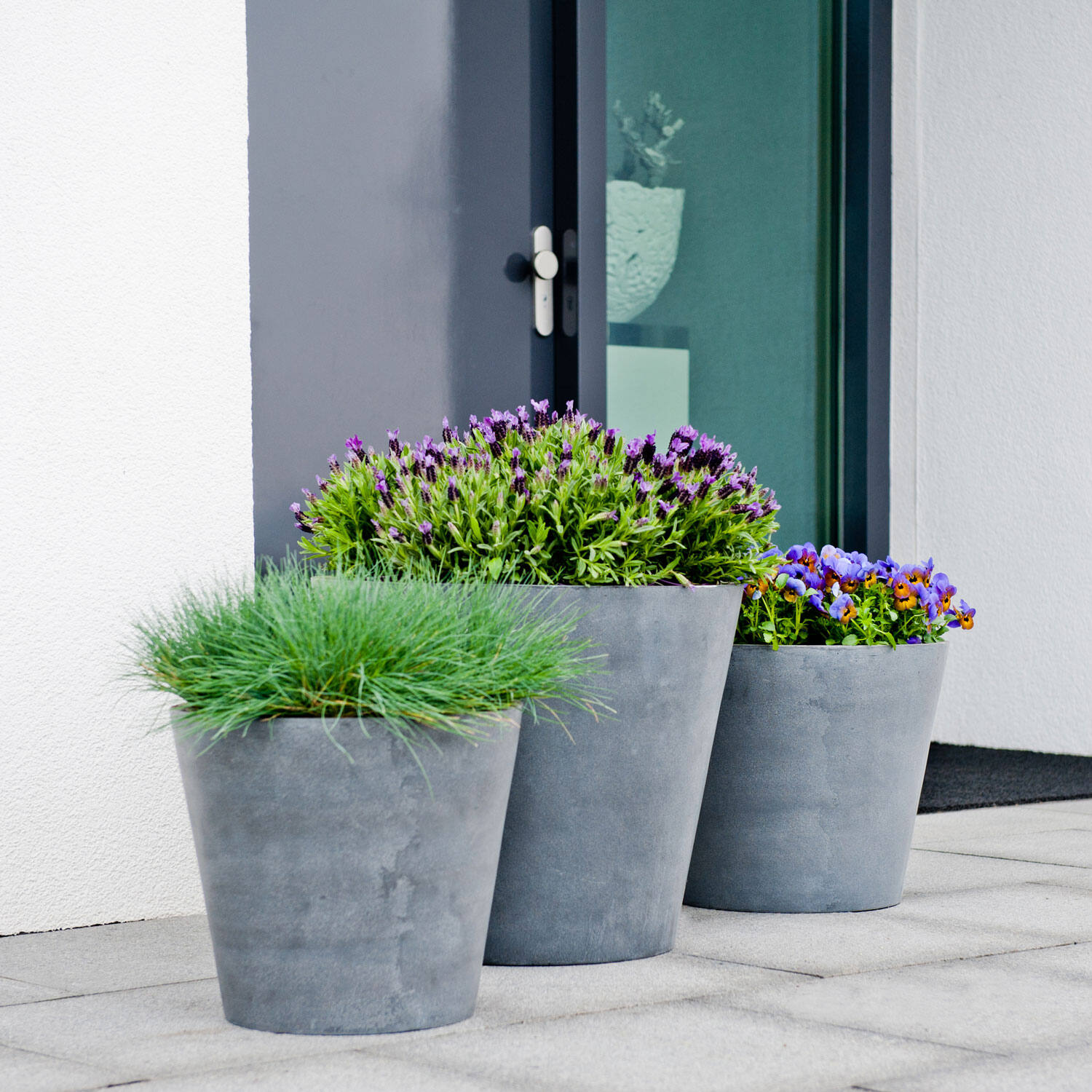 Bucket M, Grey