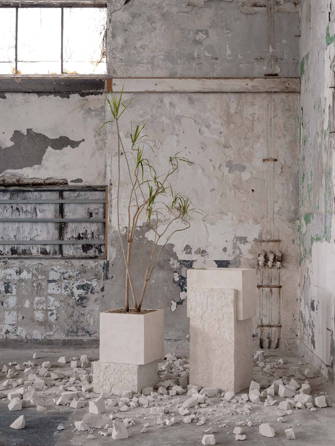 Crescendo, Alabaster