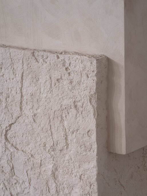 Crescendo, Alabaster