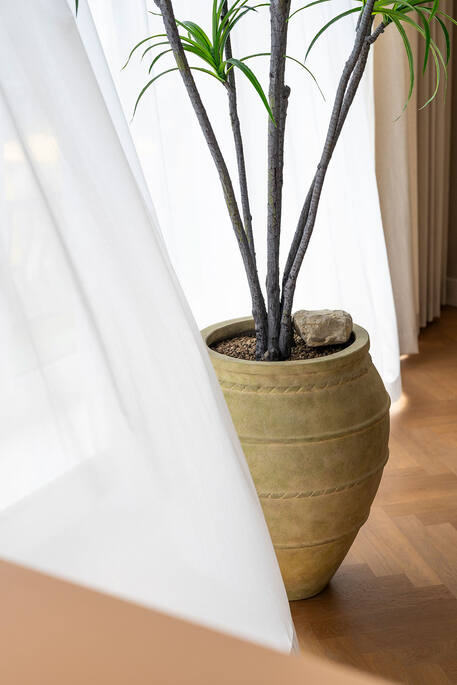 Romera L, Mossy Beige