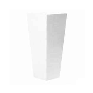 Beau M, Glossy White