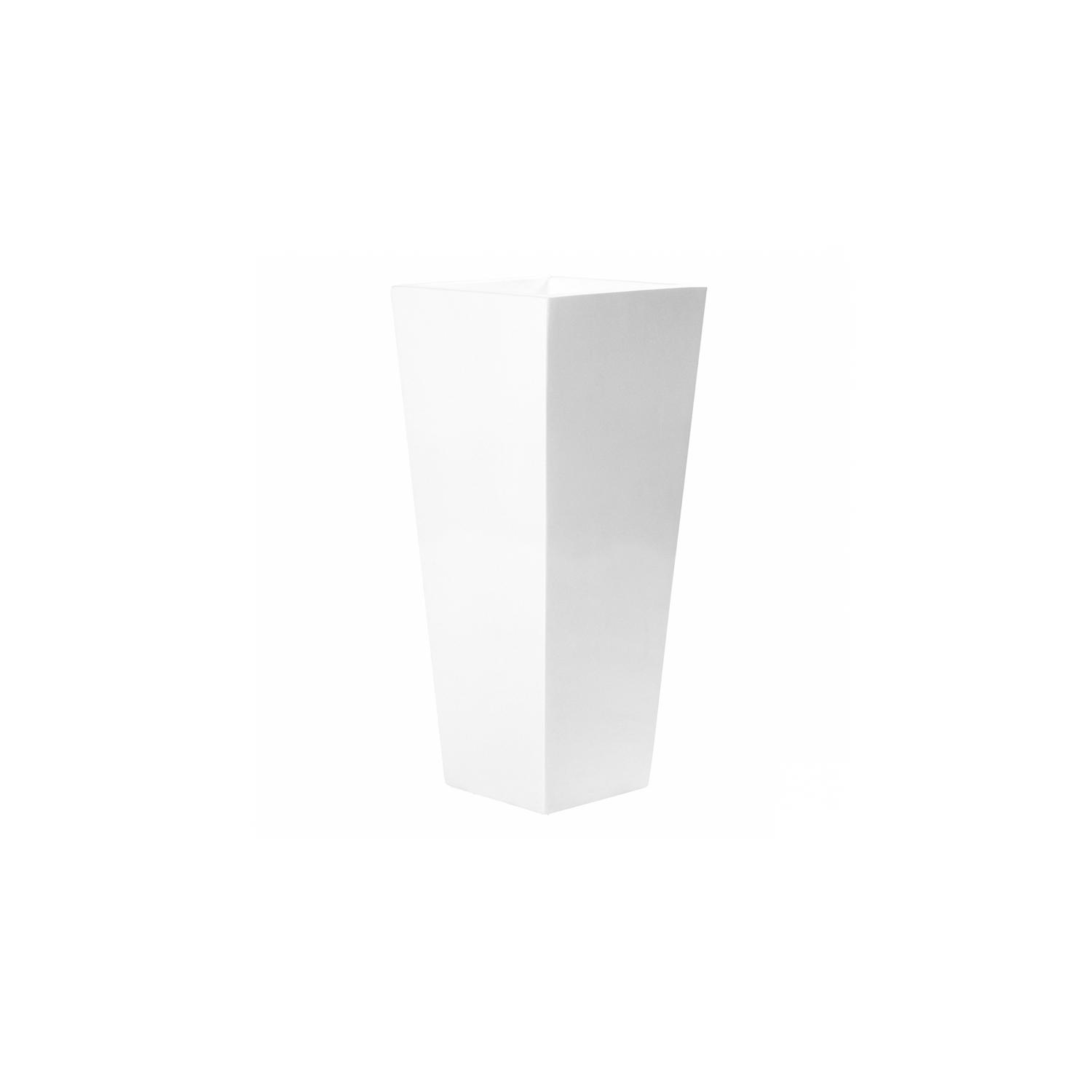 Beau L, Glossy White